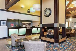 Hampton Inn & Suites Cleveland-Airport/Middleburg Heights