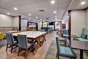Hampton Inn & Suites Cleveland-Airport/Middleburg Heights