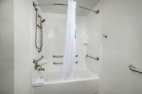 Hampton Inn Louisville I-65 @ Brooks Rd.