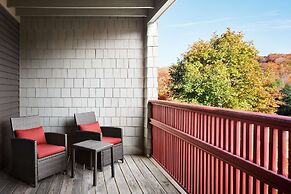 Killington Mountain Lodge, Tapestry Collection by Hilton