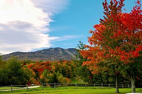 Killington Mountain Lodge, Tapestry Collection by Hilton