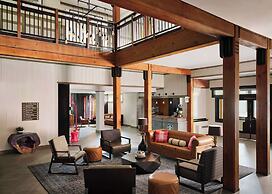 Killington Mountain Lodge, Tapestry Collection by Hilton