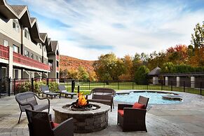 Killington Mountain Lodge, Tapestry Collection by Hilton
