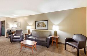 Extended Stay America Suites Cleveland Westlake