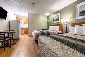 HomeTowne Studios by Red Roof Houston - Northwest