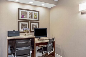 La Quinta Inn & Suites by Wyndham Panama City