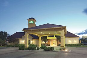La Quinta Inn & Suites by Wyndham Pueblo