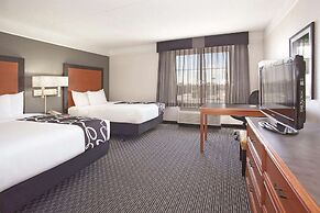 La Quinta Inn & Suites by Wyndham Pueblo