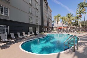 La Quinta Inn & Suites by Wyndham Miami Airport West