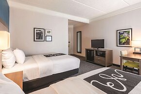 La Quinta Inn & Suites by Wyndham Orlando Lake Mary