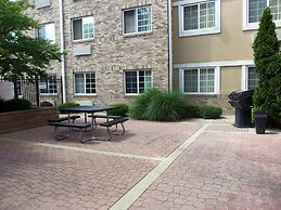 Extended Stay America Suites Louisville Alliant Avenue