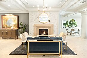 Woodmark Hotel and Still Spa