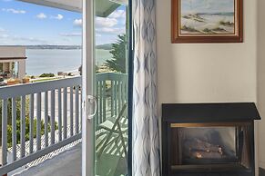 Cannery Row Inn