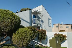 Cannery Row Inn
