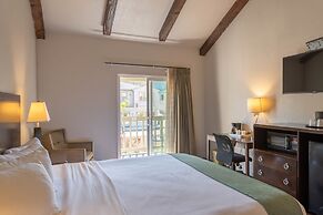 Cannery Row Inn