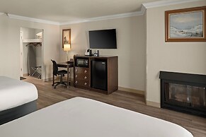 Cannery Row Inn