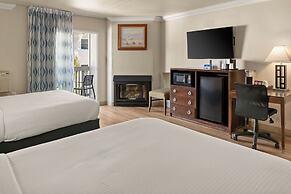 Cannery Row Inn