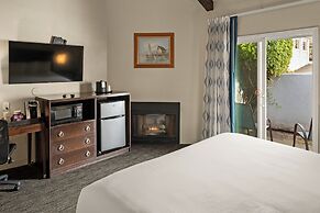 Cannery Row Inn