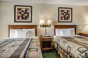 Rodeway Inn & Suites