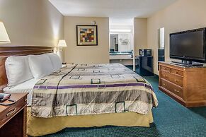 Rodeway Inn & Suites