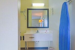 Economy Inn By OYO Ashburn