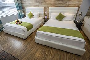 Chesterfield Hotel & Suites