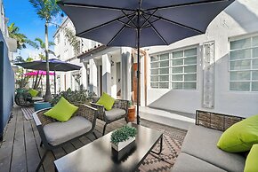 Chesterfield Hotel & Suites
