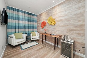 Chesterfield Hotel & Suites