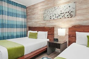 Chesterfield Hotel & Suites
