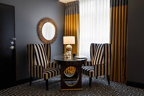 Hotel Metro, Autograph Collection