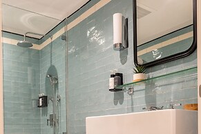 Nassau Suite South Beach - an All Suites Hotel