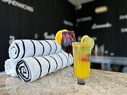 Nassau Suite South Beach - an All Suites Hotel