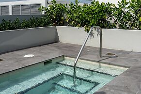 Nassau Suite South Beach - an All Suites Hotel