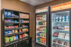 La Quinta Inn & Suites by Wyndham Clarksville