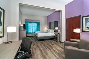 La Quinta Inn & Suites by Wyndham Clarksville