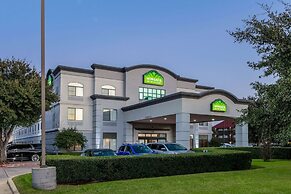 Wingate by Wyndham DFW / North Irving