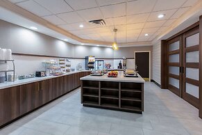 Wingate by Wyndham DFW / North Irving