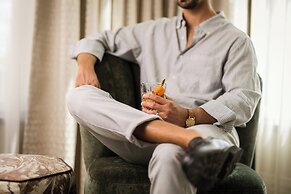 The Louie, A Davenport Hotel, Autograph Collection®