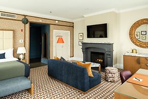 The Louie, A Davenport Hotel, Autograph Collection®