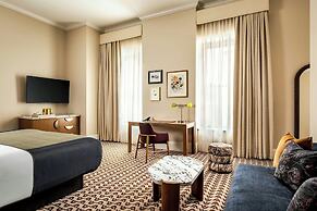 The Louie, A Davenport Hotel, Autograph Collection®