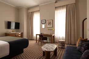 The Louie, A Davenport Hotel, Autograph Collection®