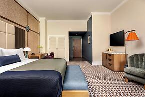 The Louie, A Davenport Hotel, Autograph Collection®