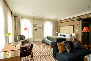 The Louie, A Davenport Hotel, Autograph Collection®