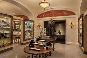 The Louie, A Davenport Hotel, Autograph Collection®