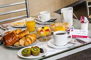 Brit Hotel Cahors - Le France