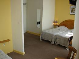 Hotel de Paris et des Voyageurs