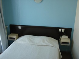 Hotel de Paris et des Voyageurs