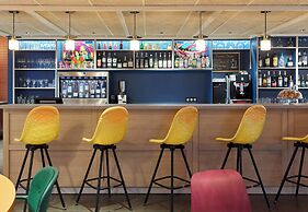 B&B HOTEL Paris 17 Batignolles