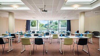 Campanile PRIME - Nice Airport