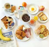 Brit Hotel Aux Sacres